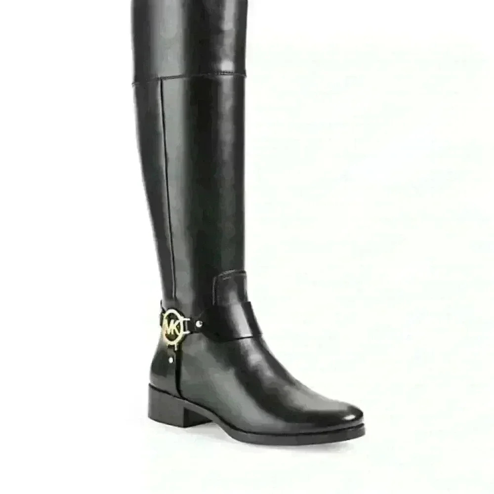 Size six Michael kors black boots still in box - Picture 3 of 4